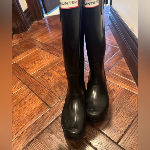Hunter Black Women's Winter Boots - Picture 1 of 6